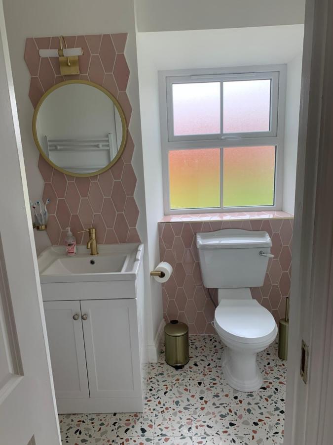 Toms Cottage Longford Ngoại thất bức ảnh