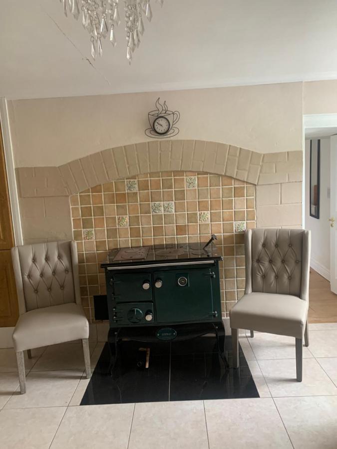 Toms Cottage Longford Ngoại thất bức ảnh